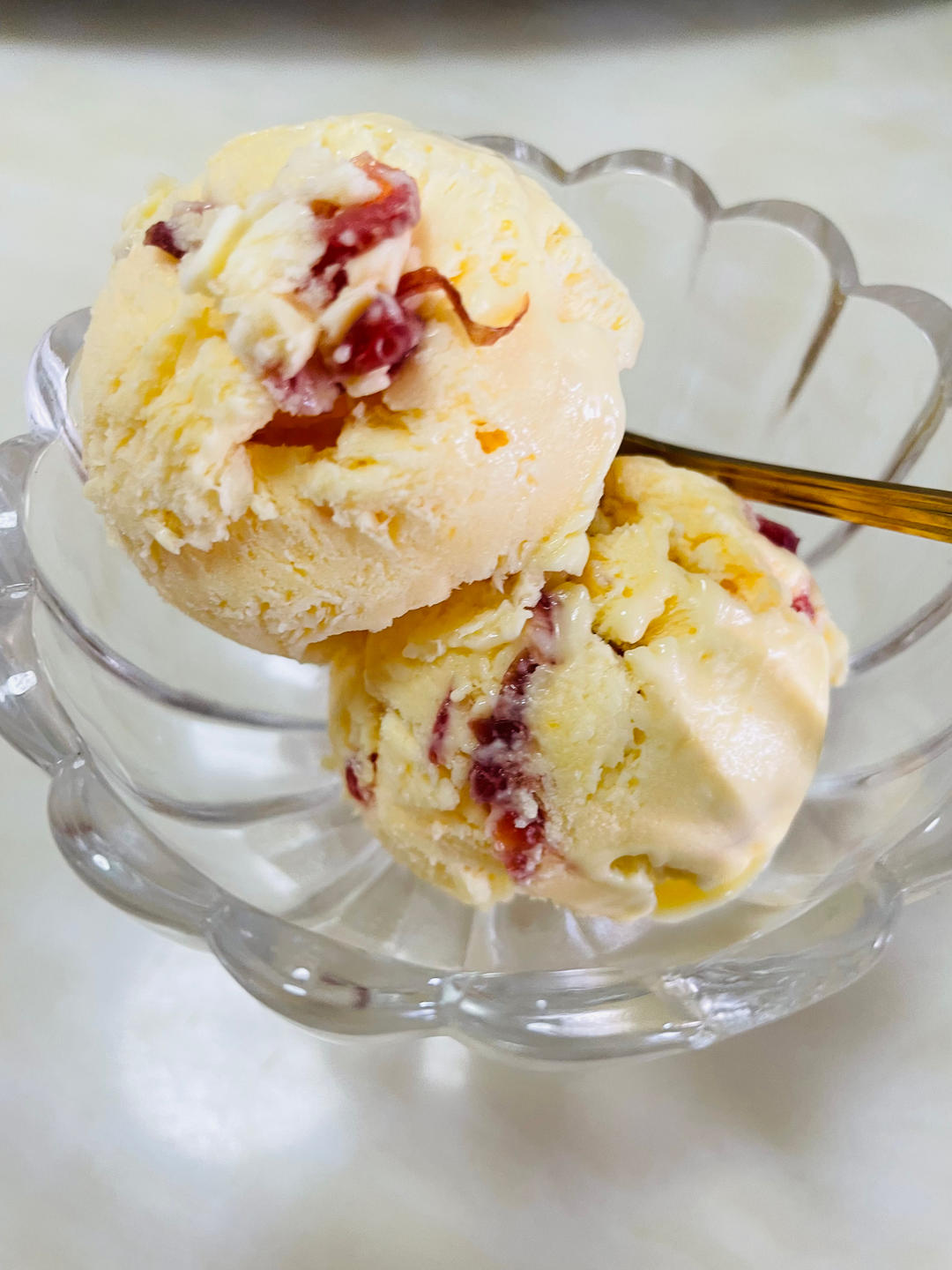 自制冰淇淋（懒人版无需搅拌的冰淇淋）