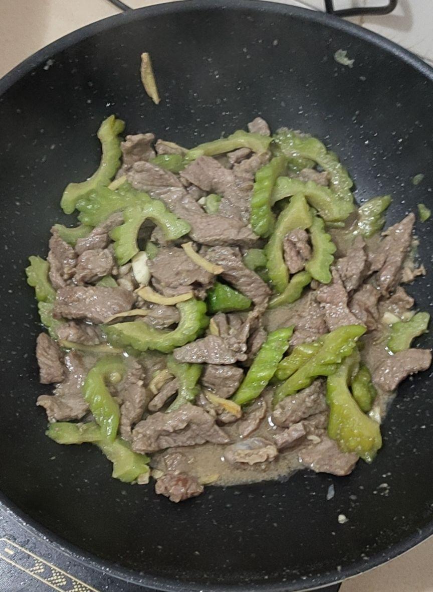 耗油苦瓜炒牛肉