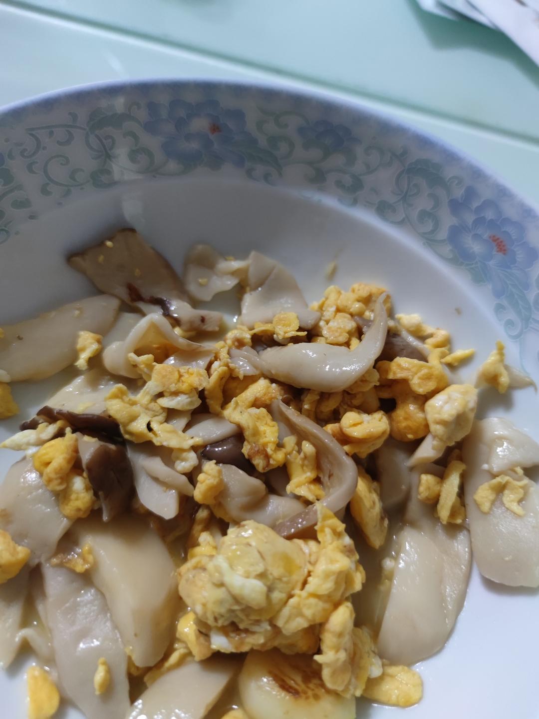 杏鲍菇炒鸡蛋