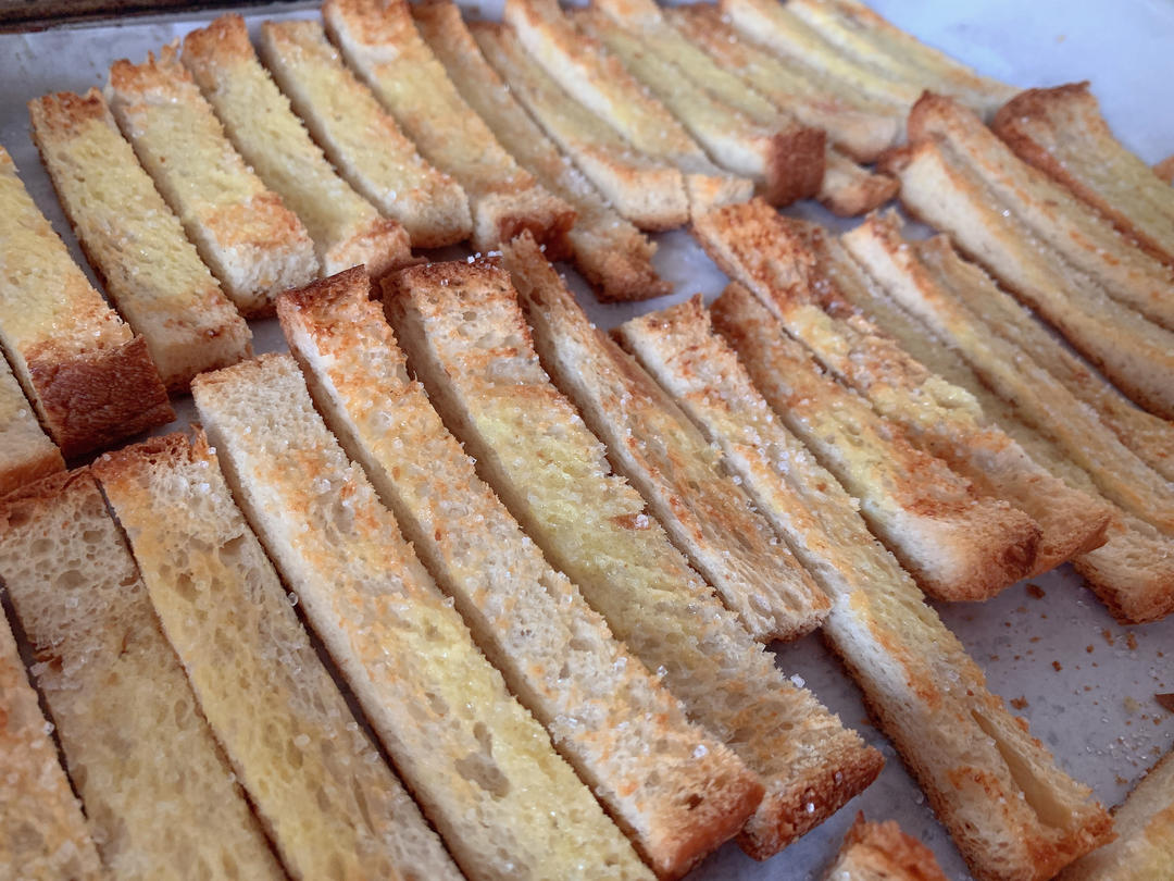 比吐司还好吃的烤吐司边