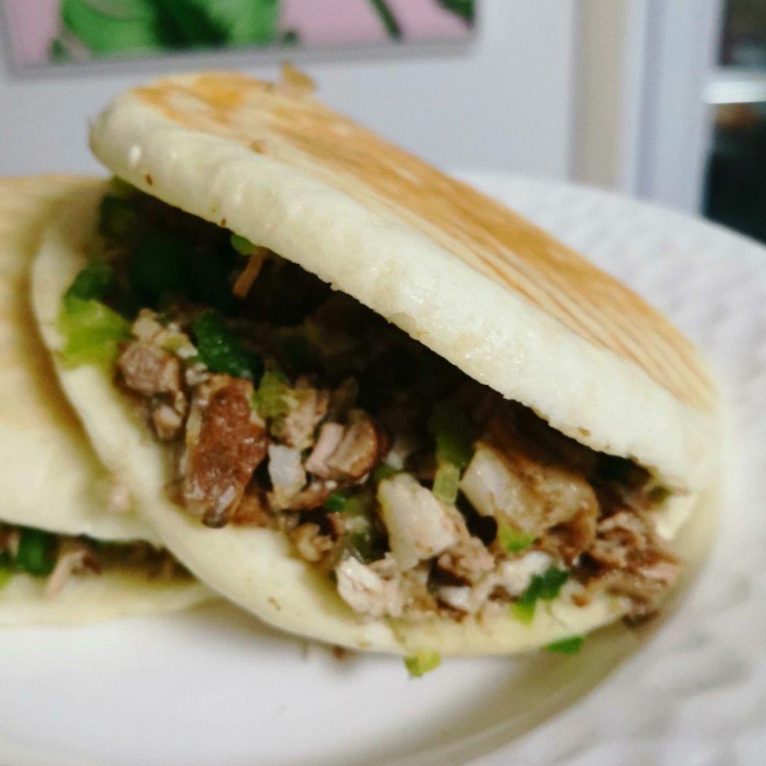 肉夹馍（肉+馍的做法）