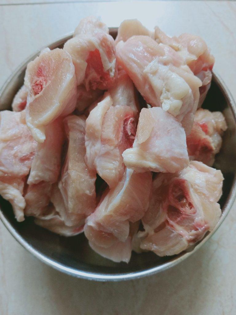 黄焖鸡【10月北鼎珐琅锅食谱】