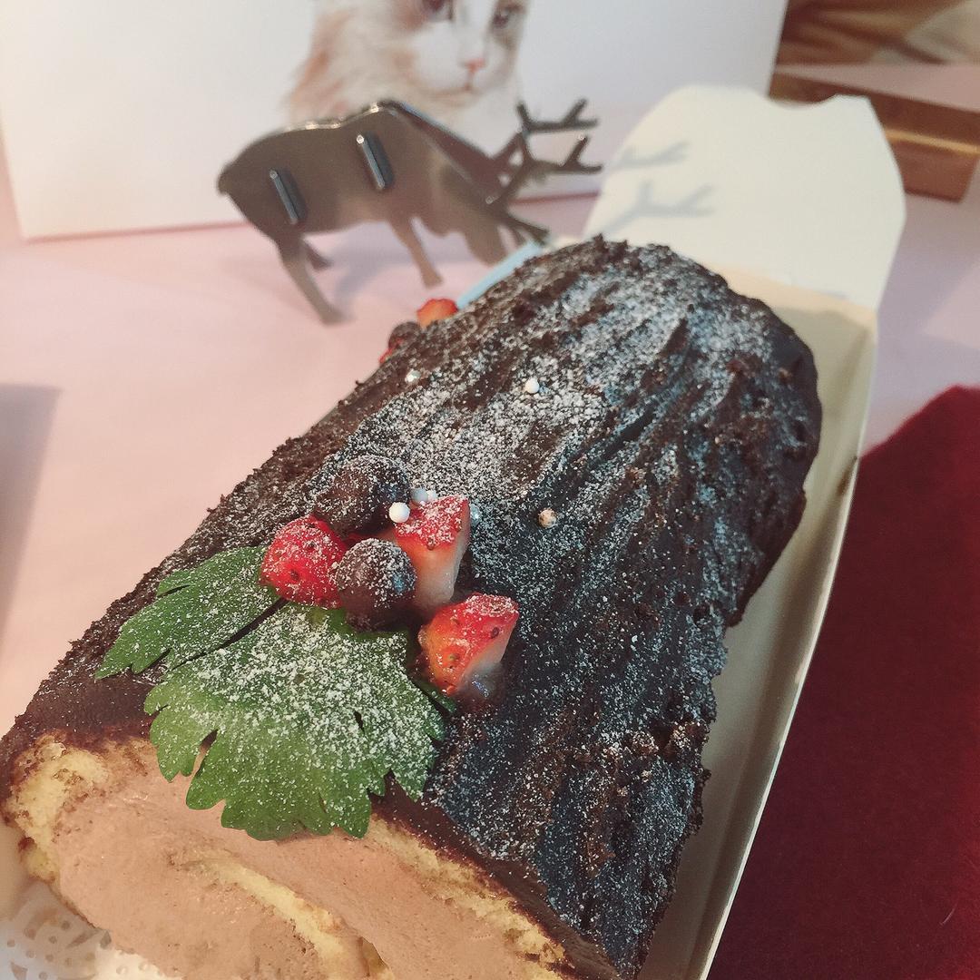 超简单圣诞树根蛋糕卷-超人气菜谱