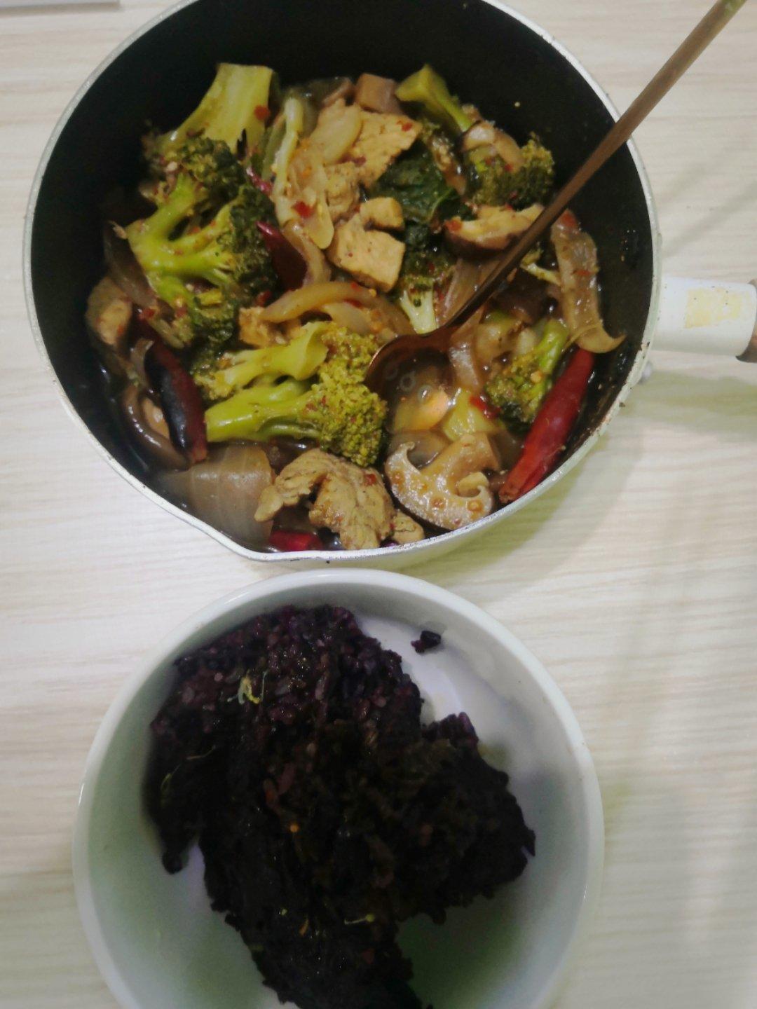 黄焖鸡