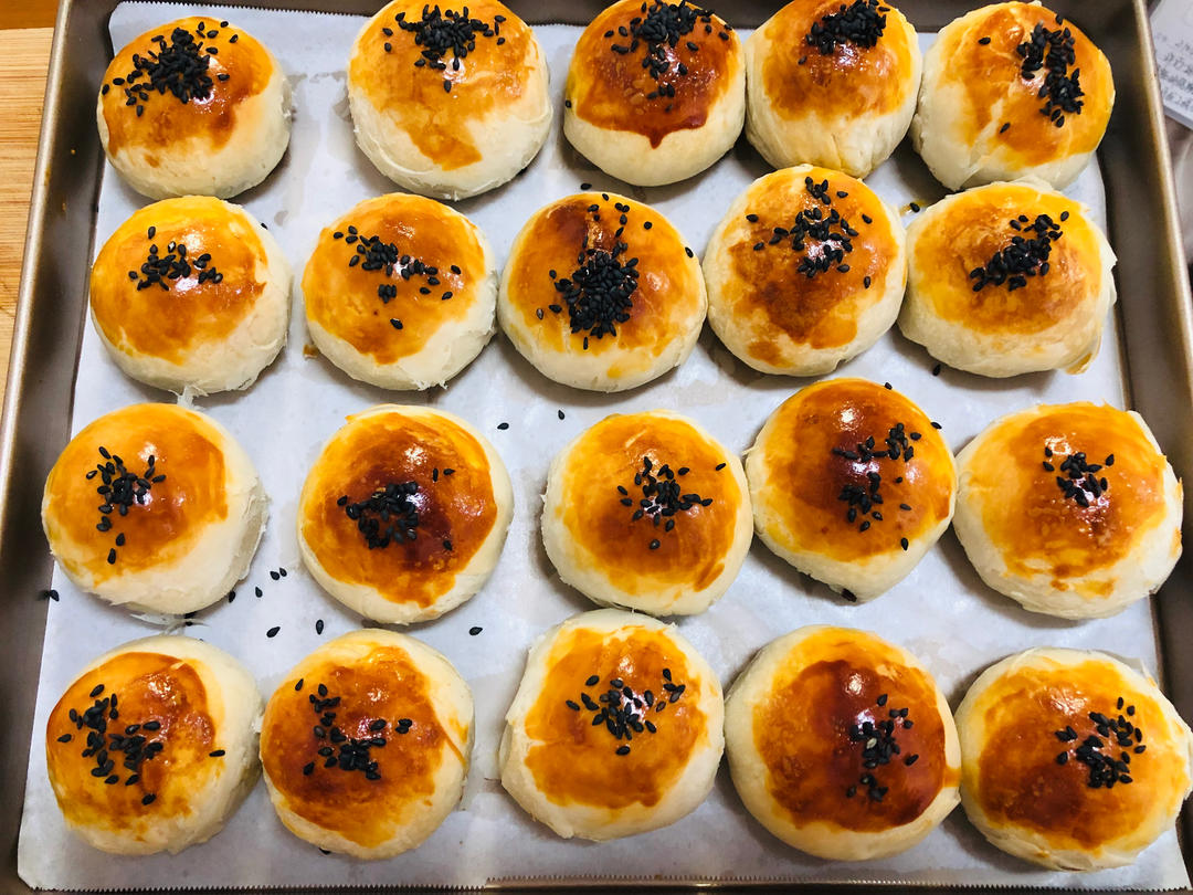 超简单 免揉 酥掉渣的蛋黄酥(超详细附全程视频)不破酥『万能酥皮』