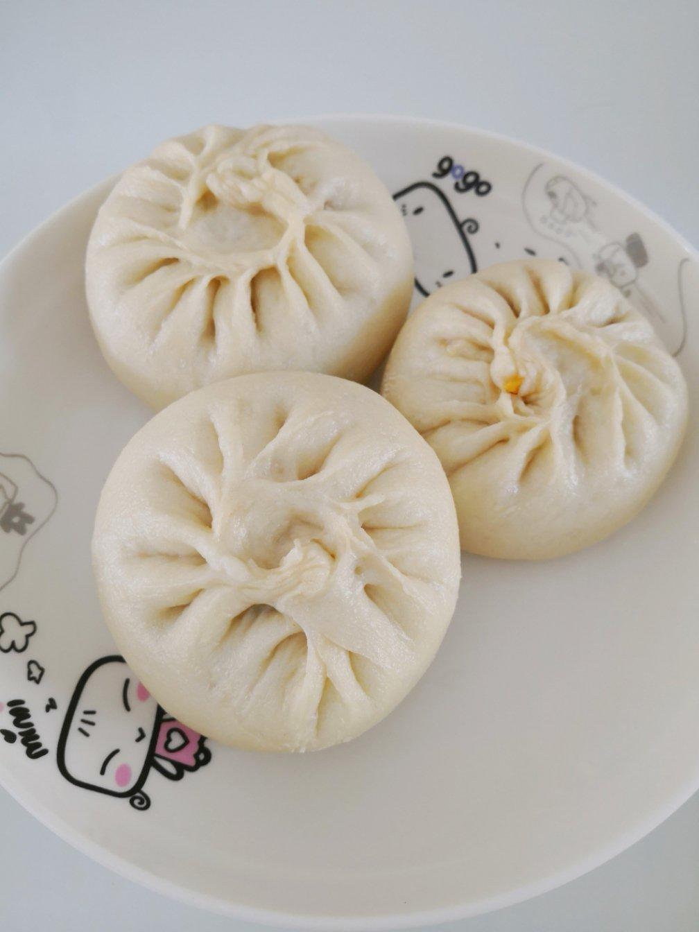 胡萝卜木耳鸡蛋素包子