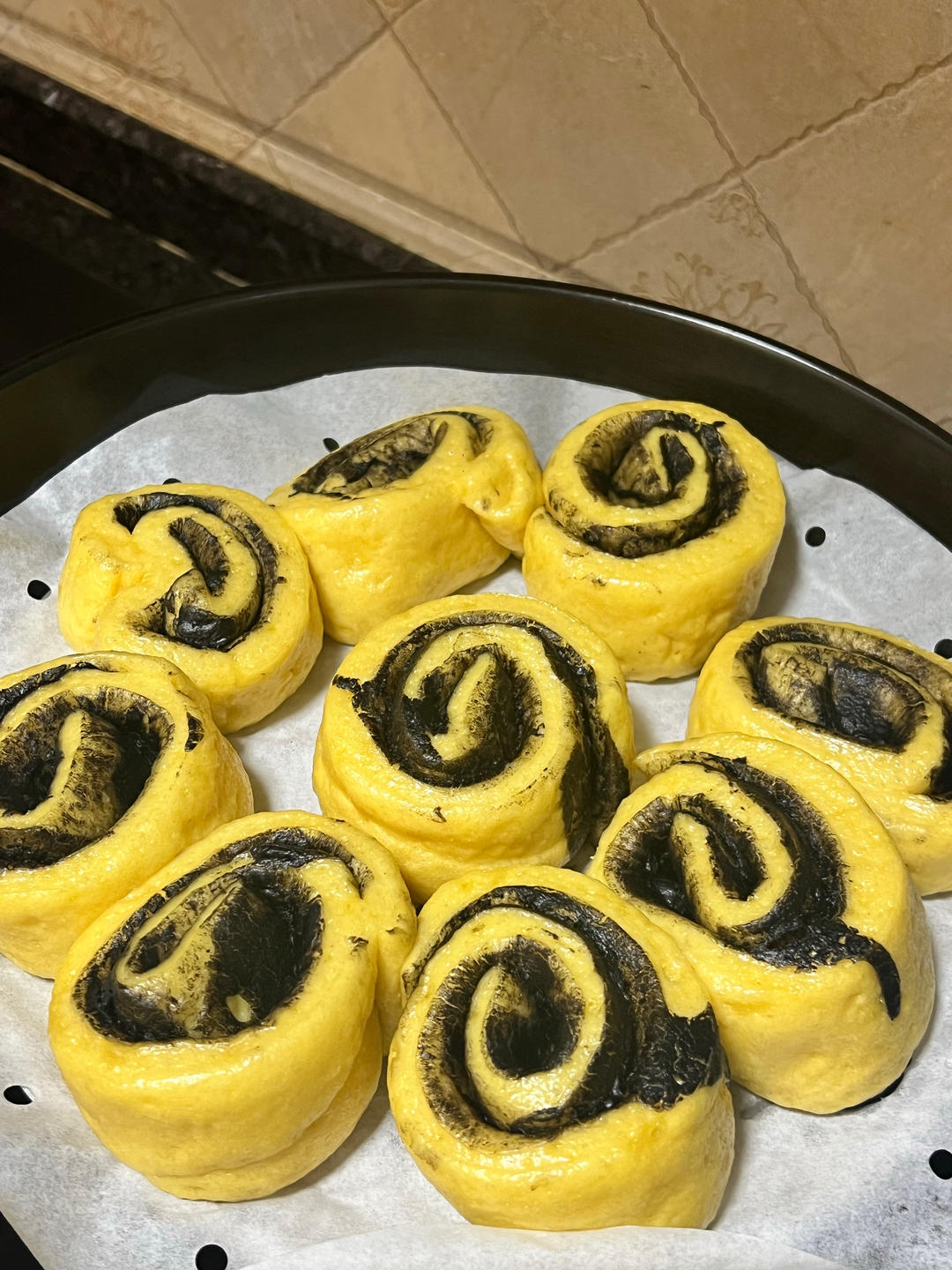 黑芝麻花生卷馒头