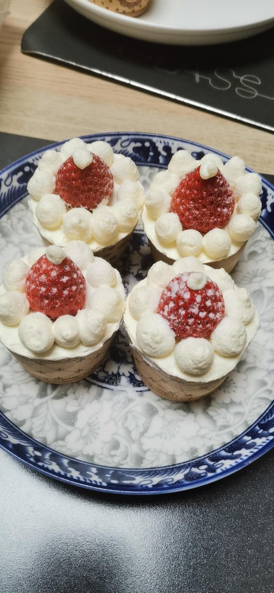 圣诞纸杯蛋糕 x 博世打蛋器