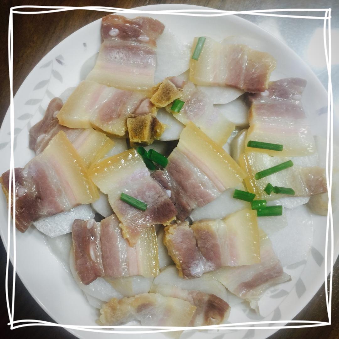 咸肉蒸芋艿