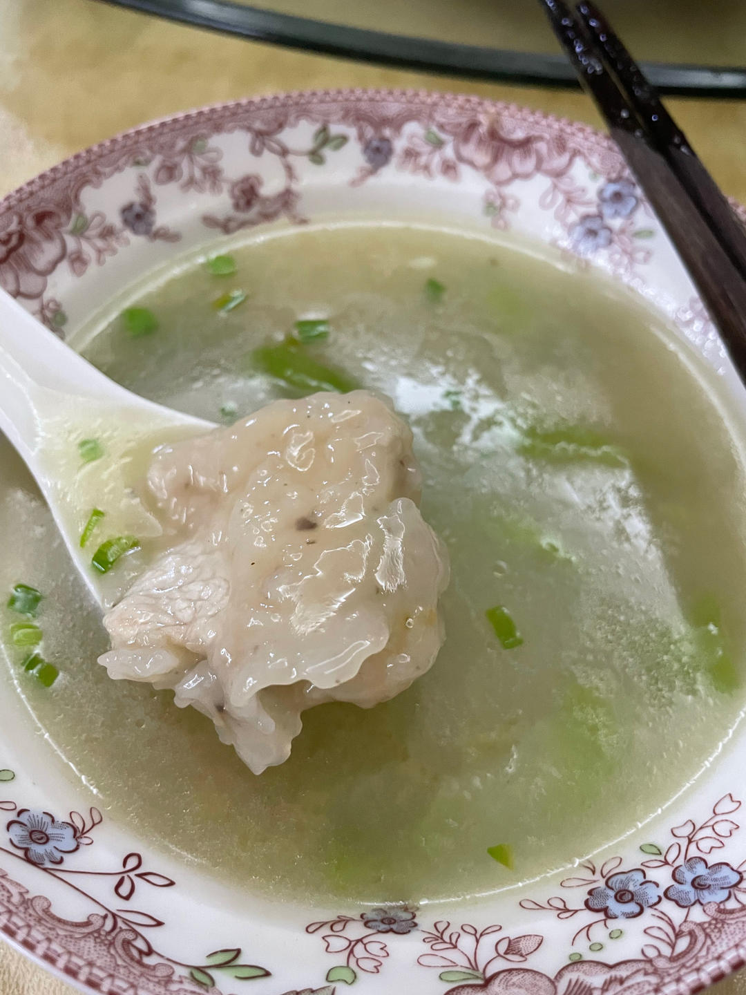 时蔬丝瓜滑肉汤