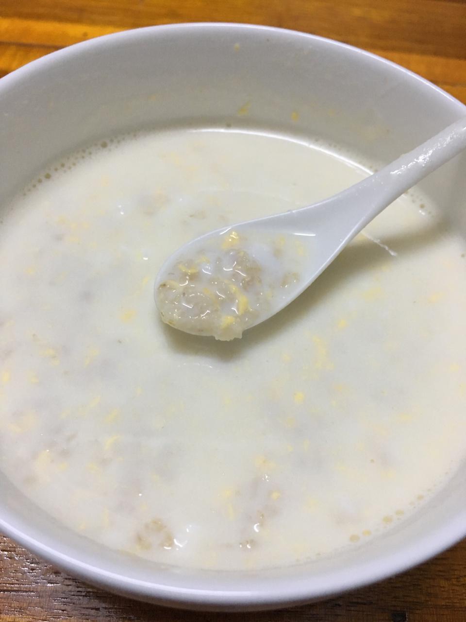牛奶燕麦粥的做法