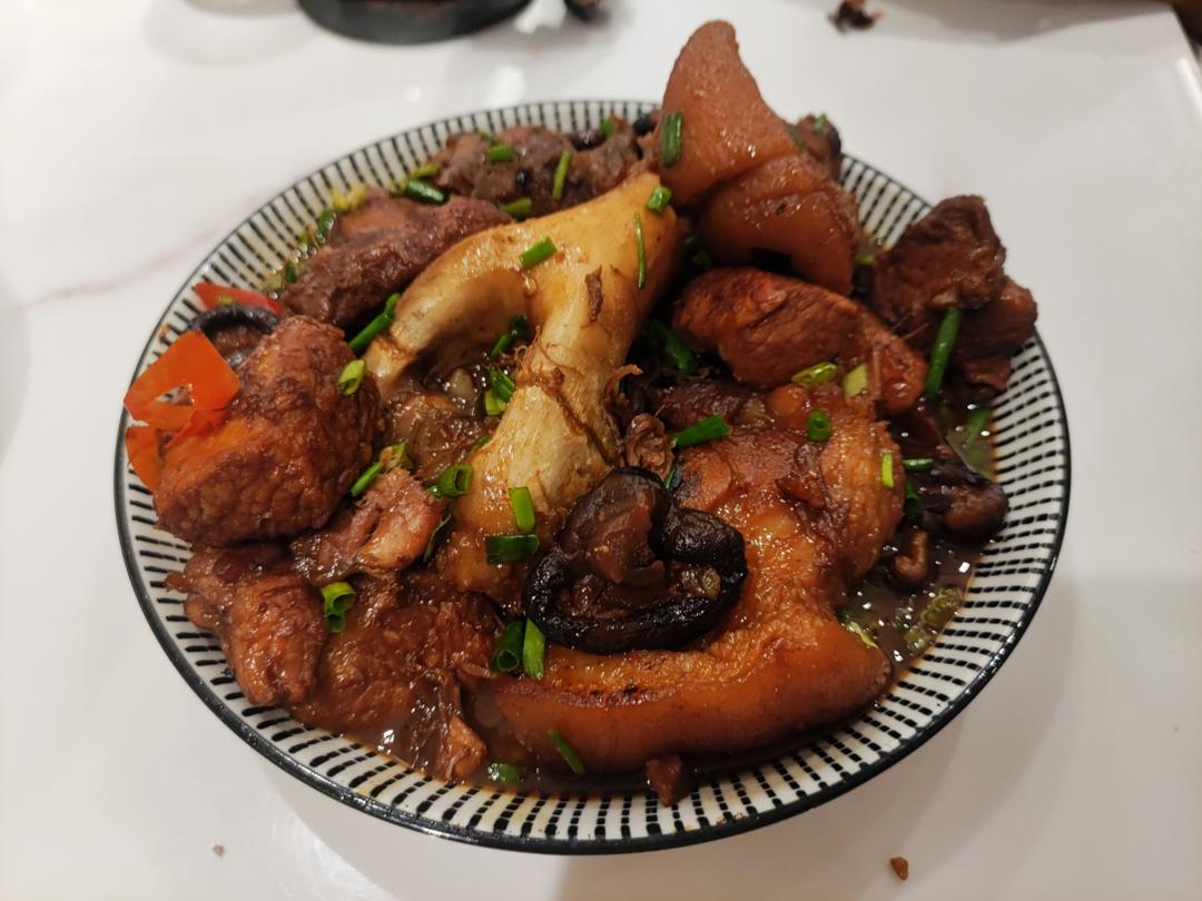 红烧猪蹄子 简单版本