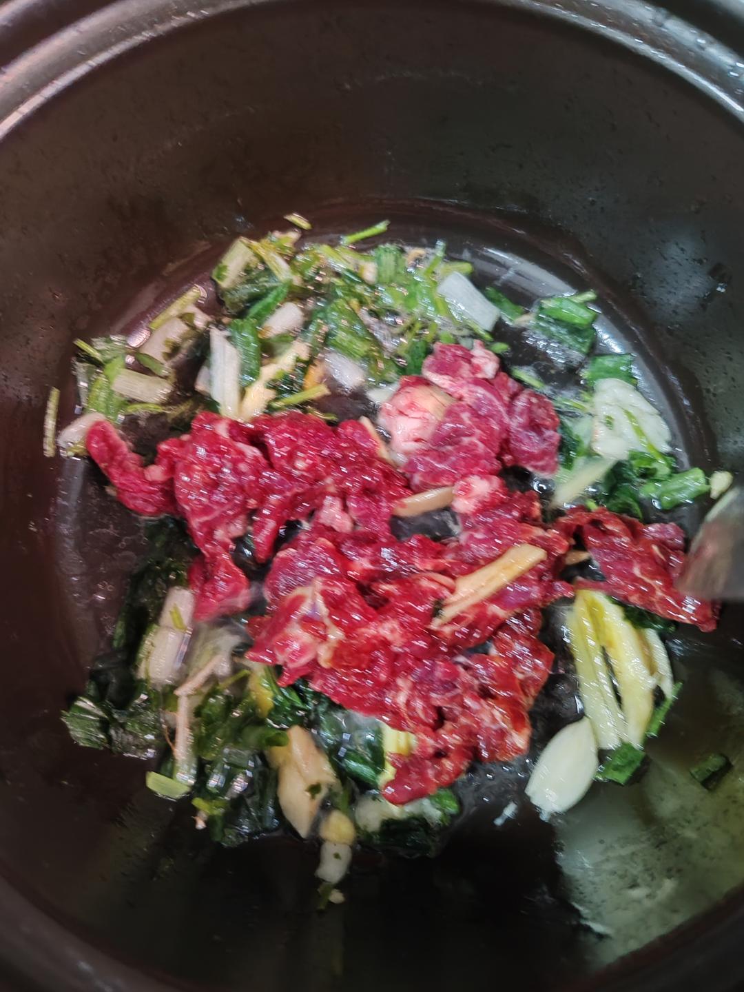 生蚝牛肉豆腐煲的做法 步骤1