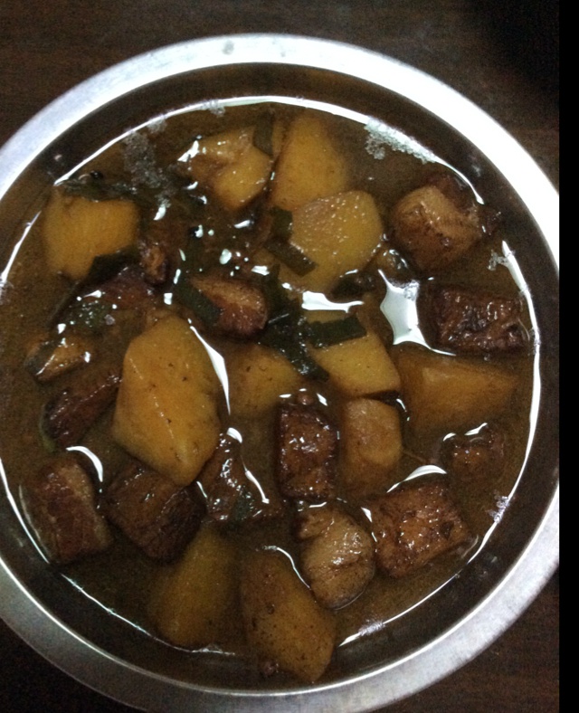 红烧肉炖土豆