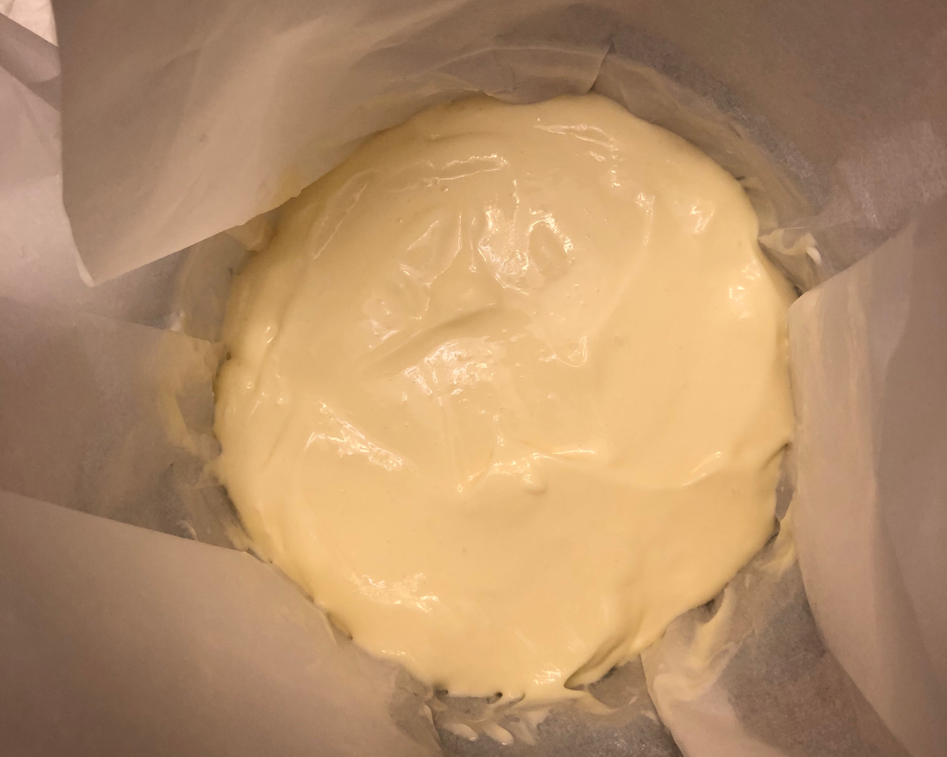 低糖版的网红巴斯克奶酪蛋糕(Basque Burnt Cheesecake) --- 消耗谈奶油和奶油奶酪的做法 步骤5