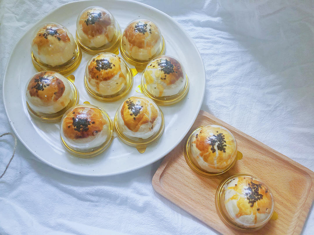 超简单 免揉 酥掉渣的蛋黄酥(超详细附全程视频)不破酥『万能酥皮』