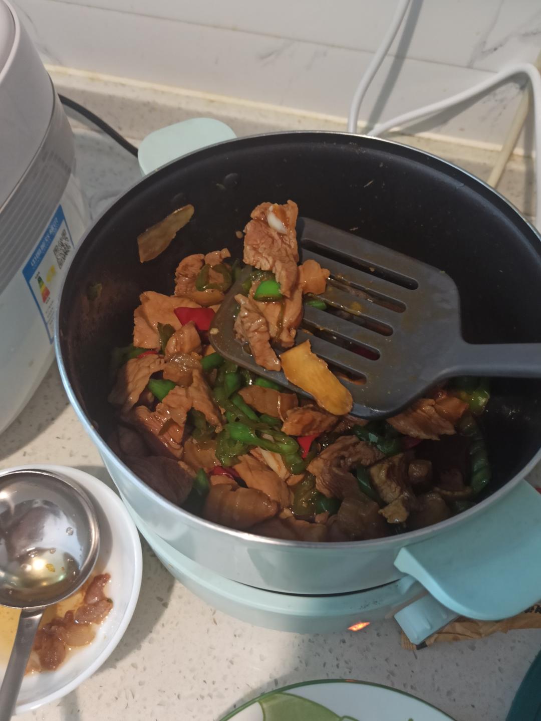 正宗辣椒炒肉