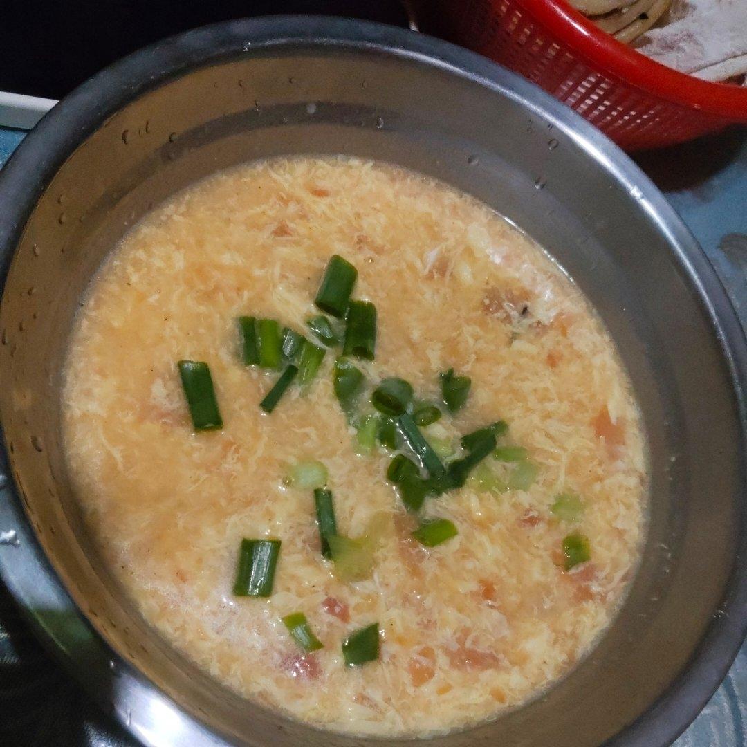 【跟我做不会错】简单又好喝的西红柿鸡蛋汤，家常又营养哦