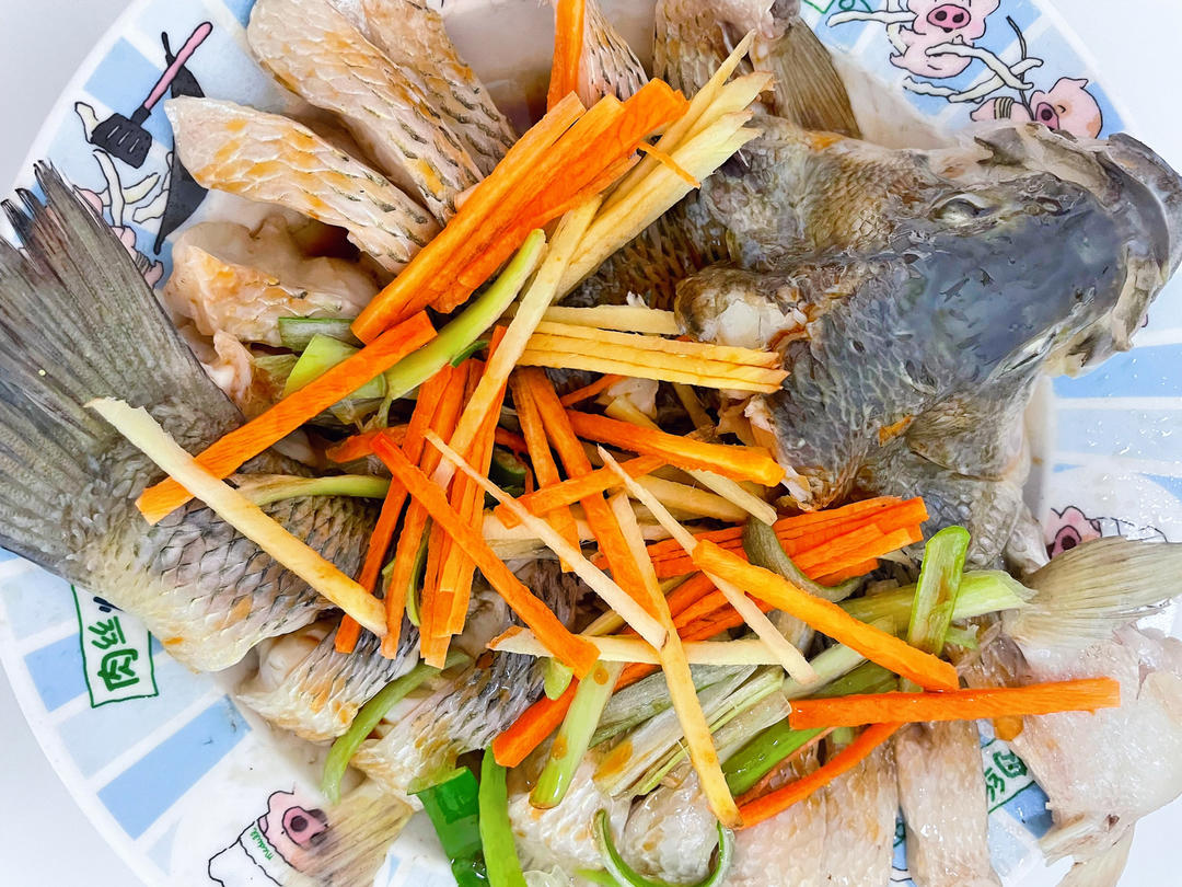 清蒸鲈鱼