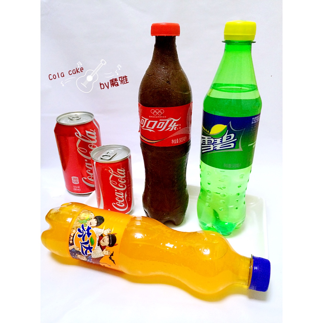 惊爆眼球的高仿可乐瓶蛋糕