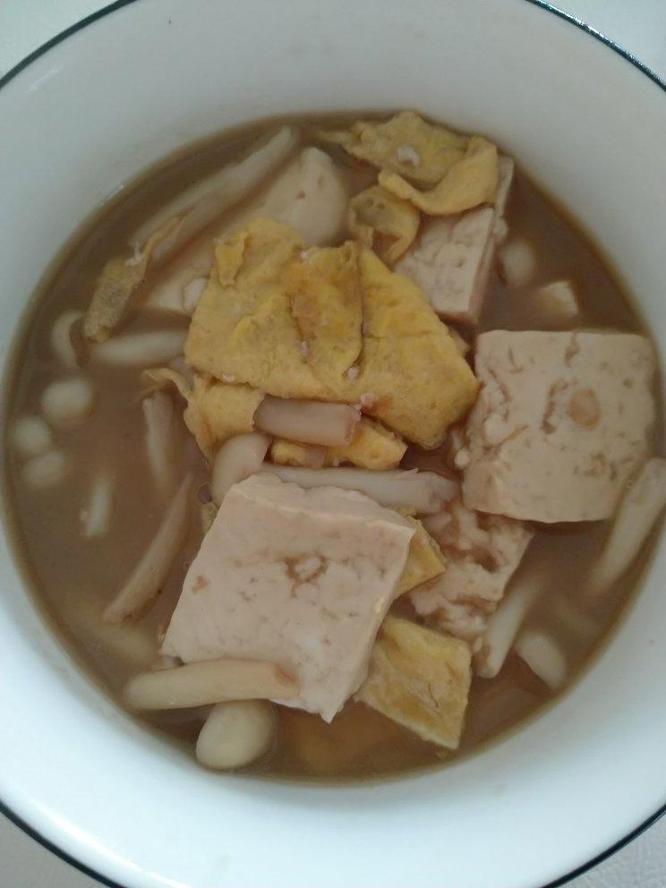 鲜美豆腐汤