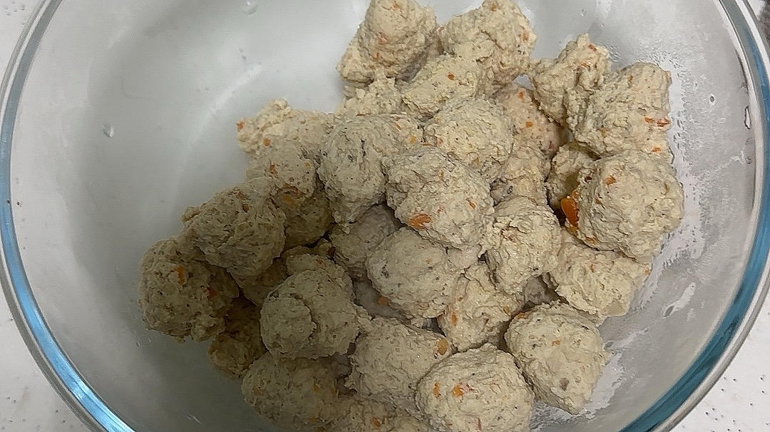 无淀粉鸡胸肉丸子（好吃 不腥 减脂健身必备）