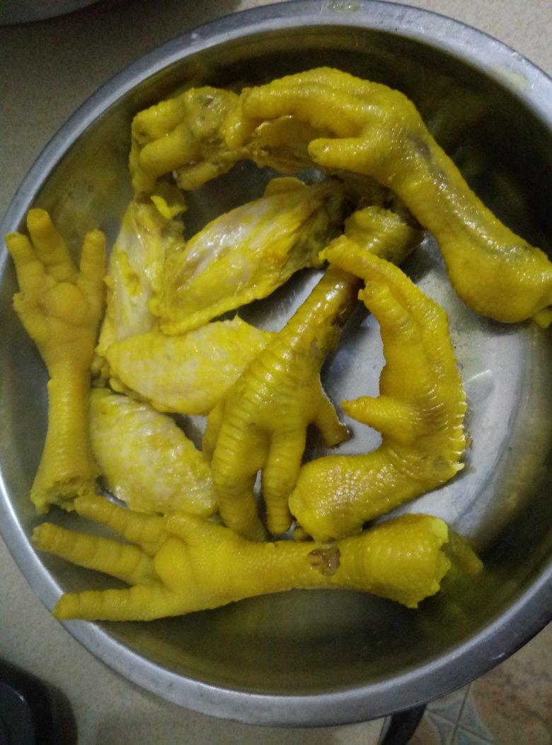 风味盐焗鸡爪