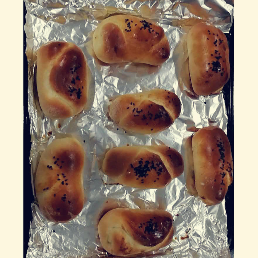 火腿肉松面包卷