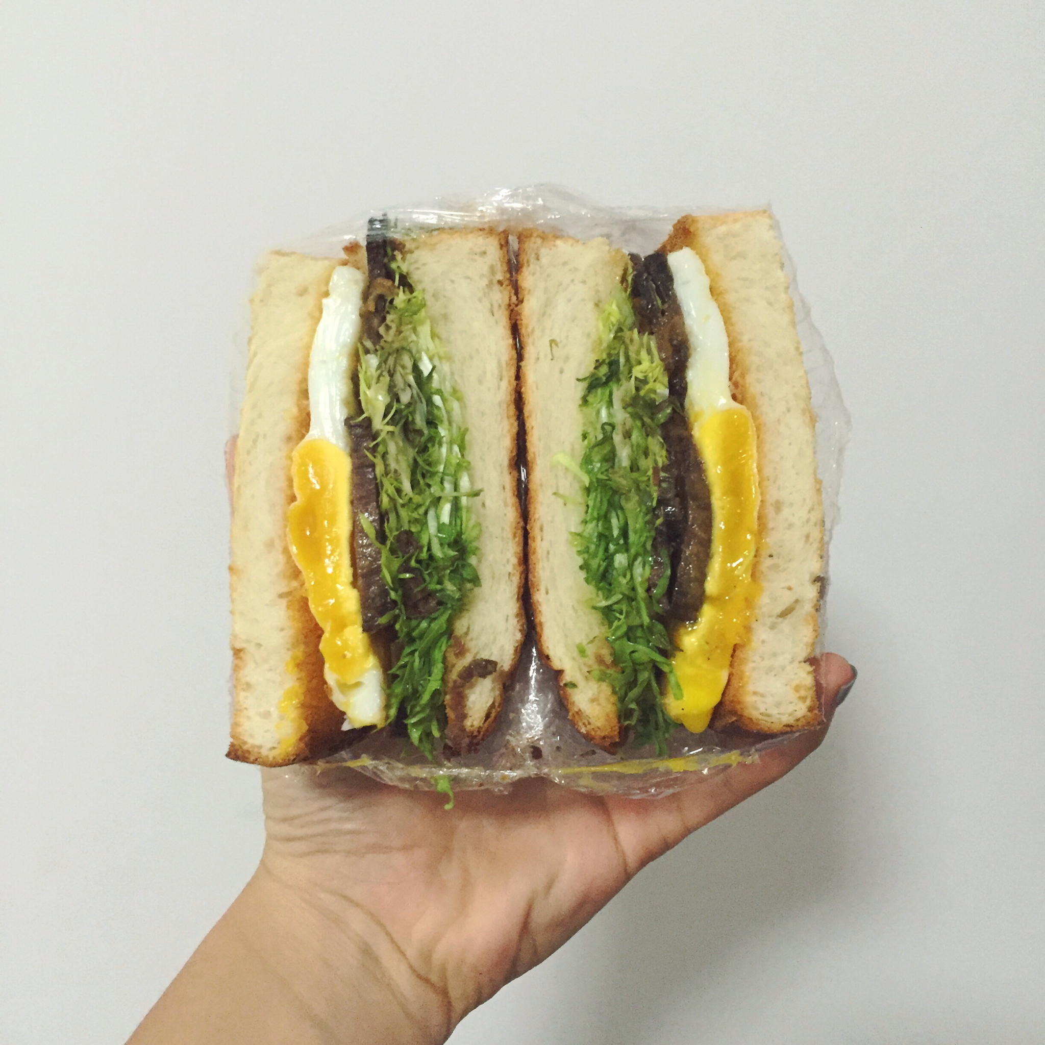 如何做超厚的沼三明治~详细tip！牛油果鸡蛋午餐肉三明治~