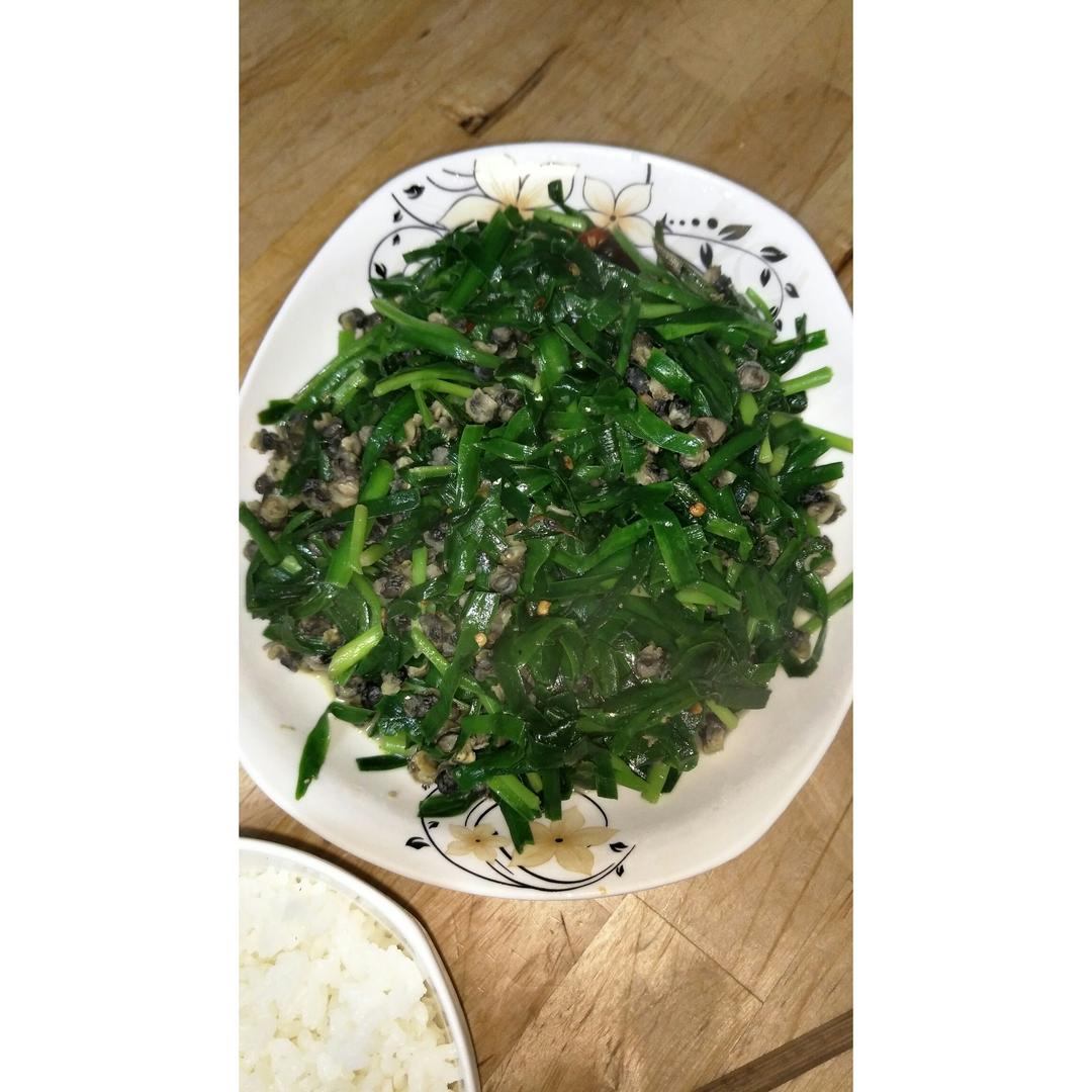 韭菜炒螺丝