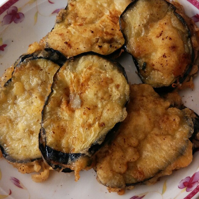 iris戆戆～这些天爱上折腾料理…做的酥炸茄夹