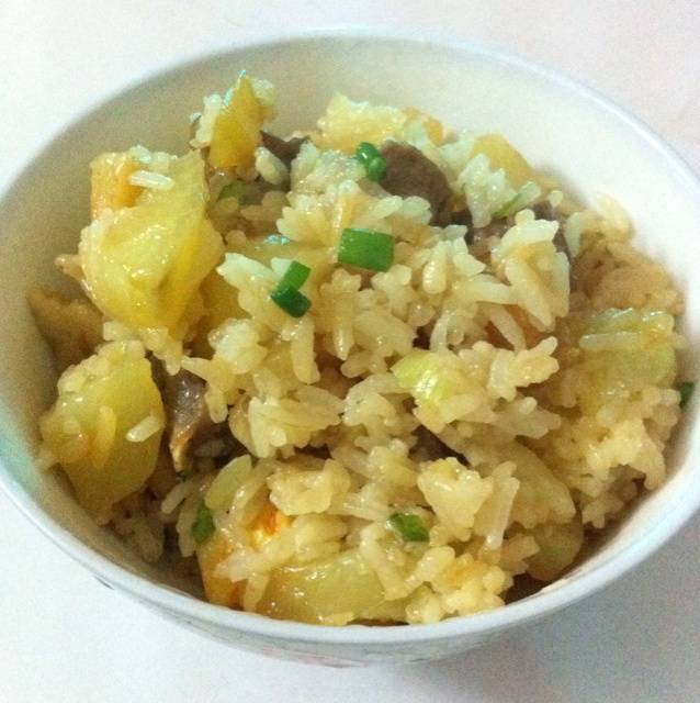 秘制土豆焖饭