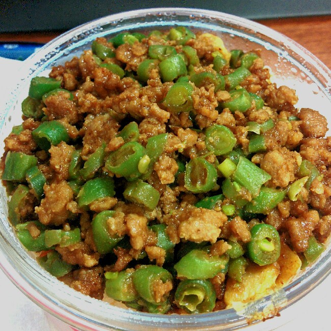 肉沫豆角下饭菜