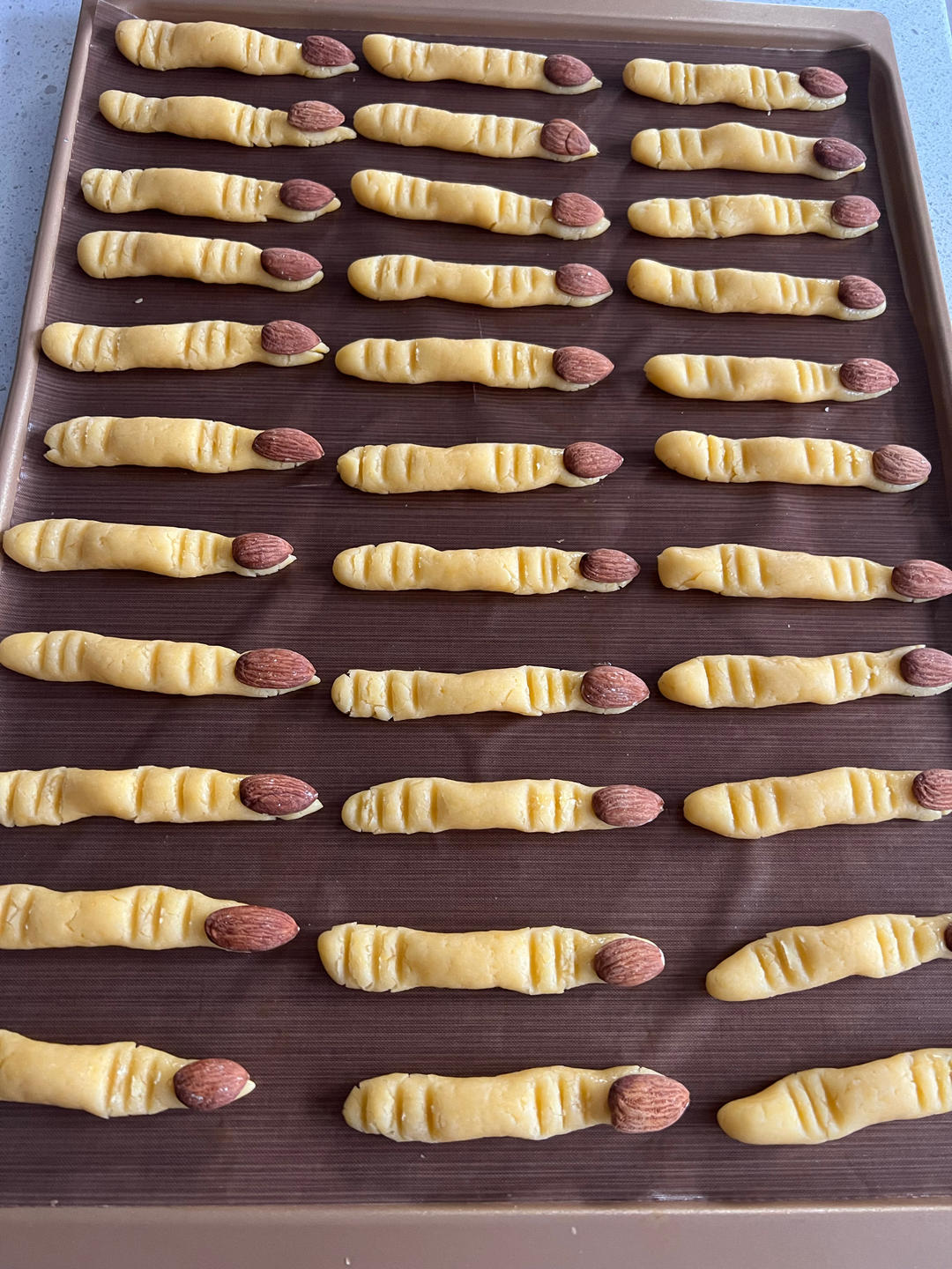 女巫手指饼干最简单快手的做法，超级酥脆！万圣节卖萌版