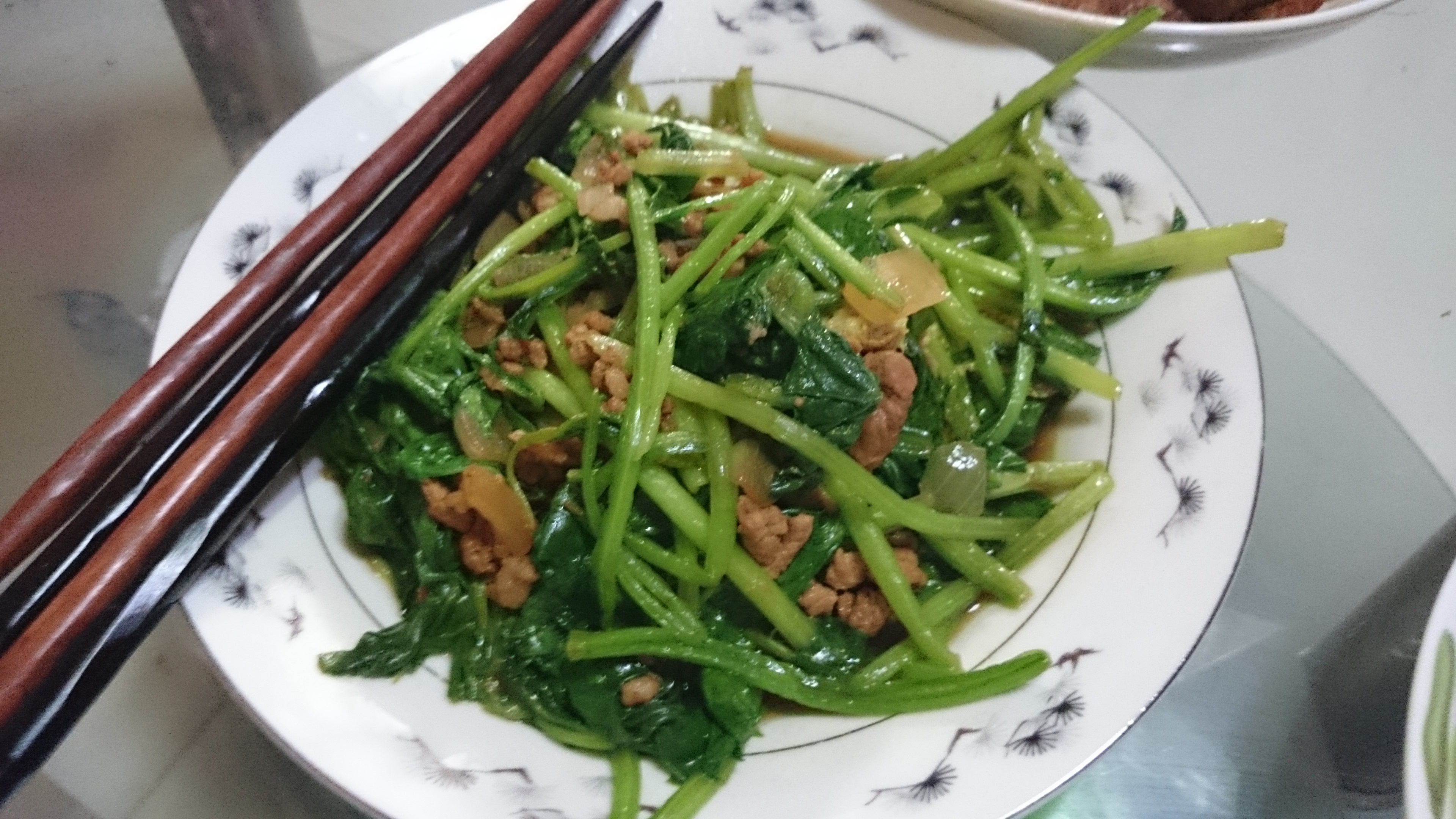 菠菜炒鸡蛋