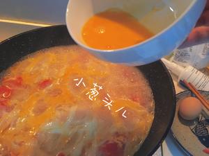 家常西红柿鸡蛋手擀面（内有红汤妙招）的做法 步骤10