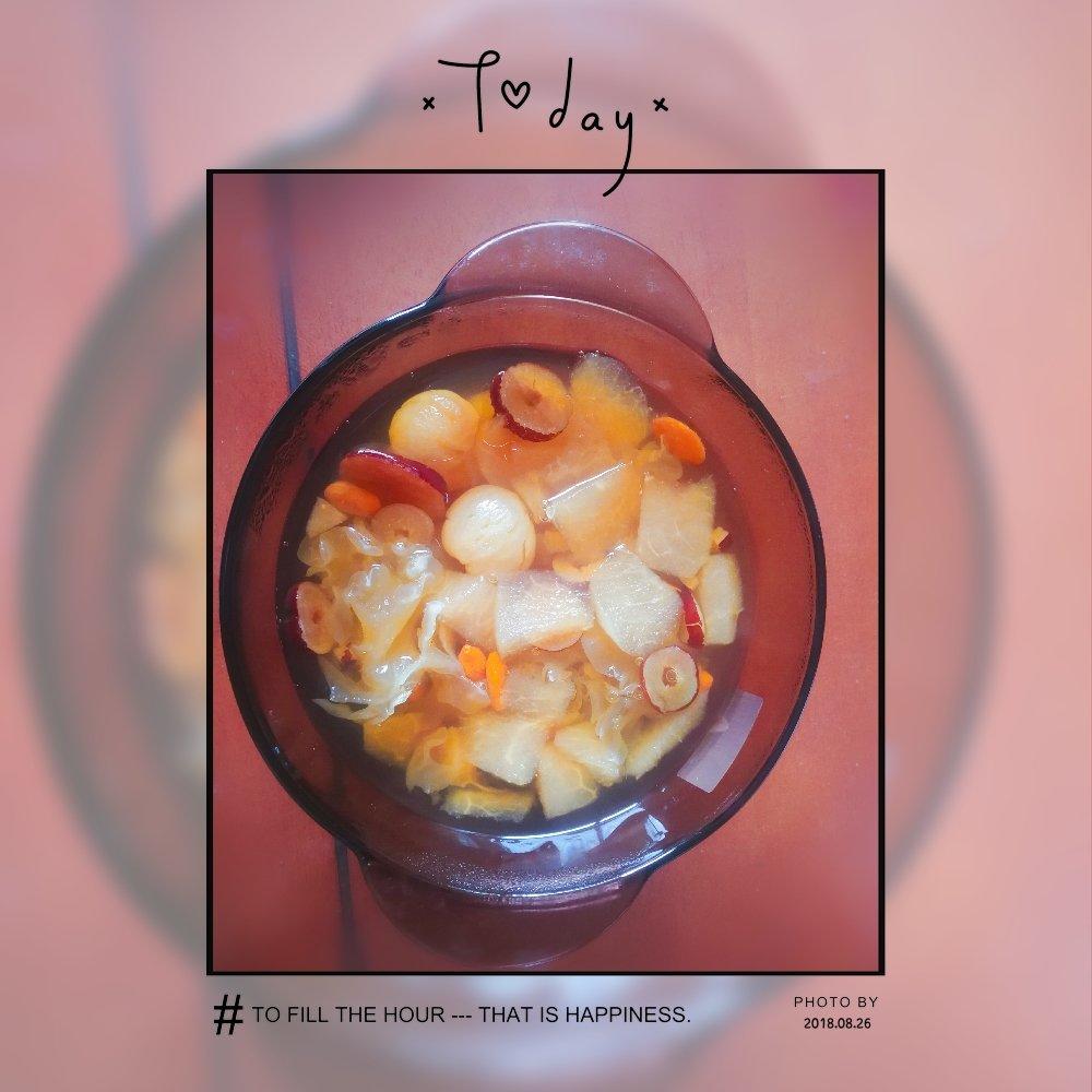 雪梨银耳红枣汤