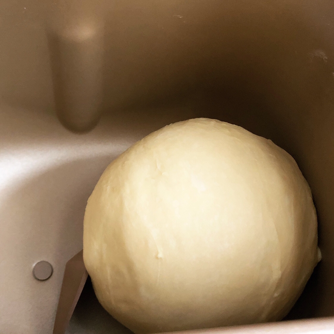 软面包（面包机出手套膜+烤箱）的做法 步骤5