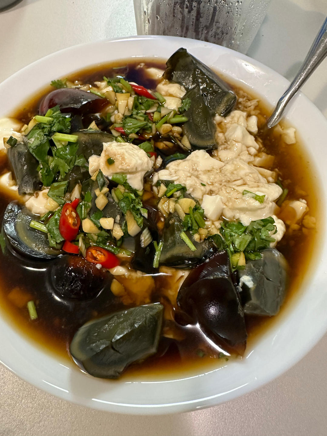 凉拌皮蛋豆腐