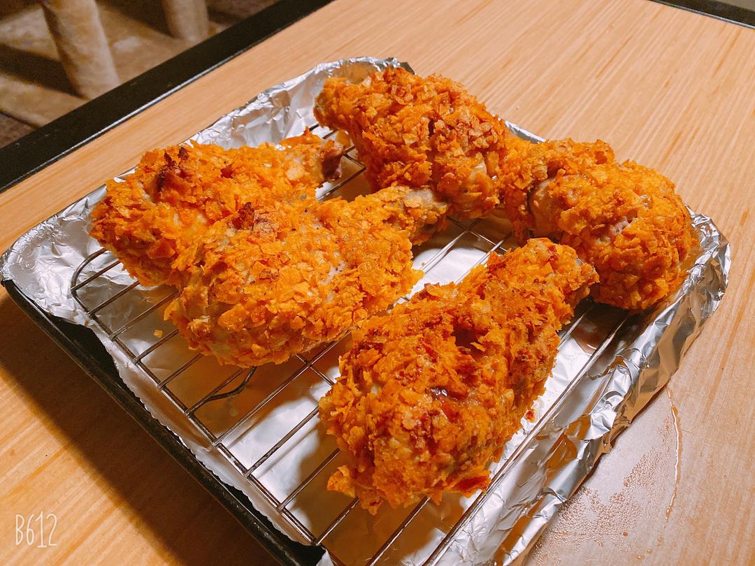 和KFC，Popeyes 五五开的超级脆嫩的薯片炸鸡腿