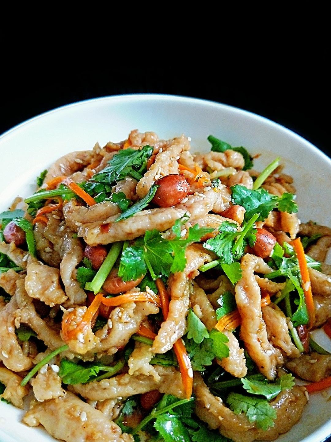 洳家花仙子做的凉拌福鼎肉片