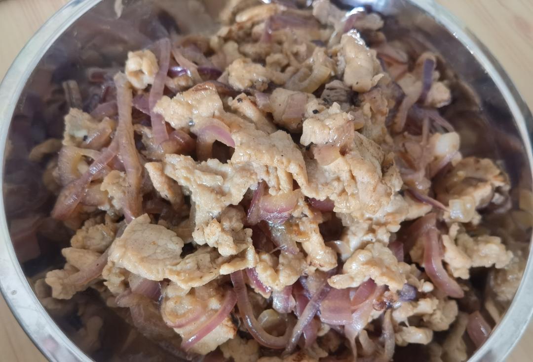 洋葱炒肉（宝宝爱吃）