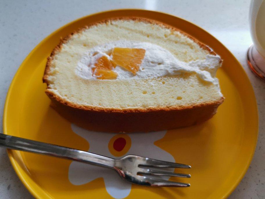 胖乎乎奶油芒果卷/不开裂不掉皮全过程详细图解烘焙视频/蛋糕篇6：「厚卷」