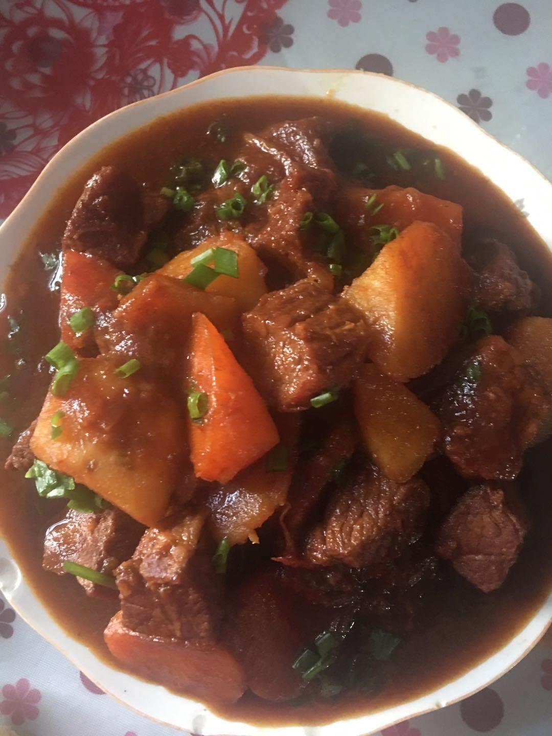 红烧牛肉土豆 （独家秘制）