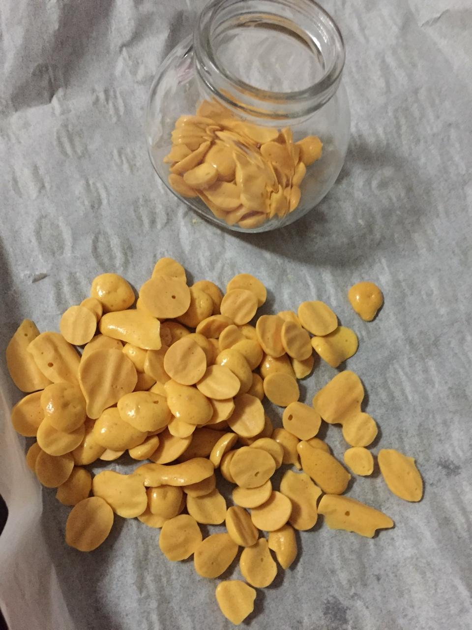 入口即化的无添加蛋黄溶豆