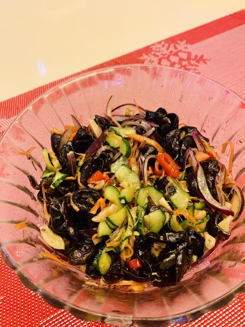 凉拌洋葱木耳–通血管开胃快手凉菜