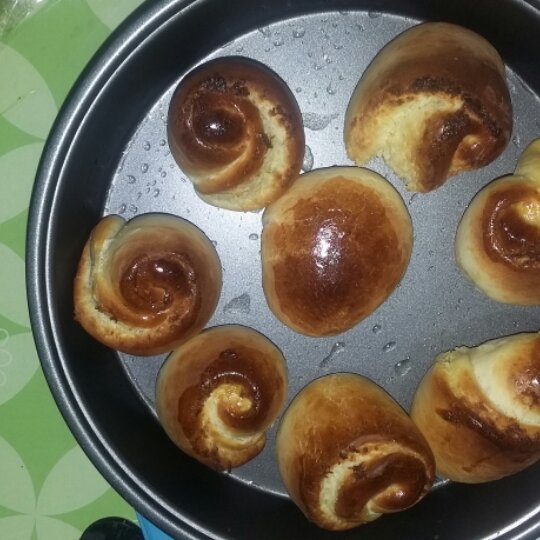 椰蓉花环面包