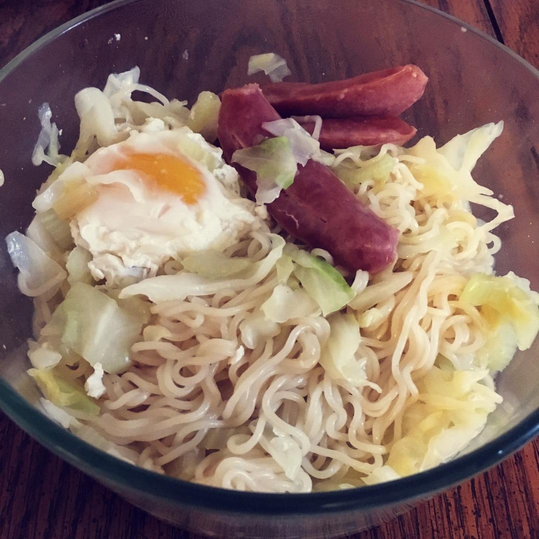 青菜鸡蛋方便面