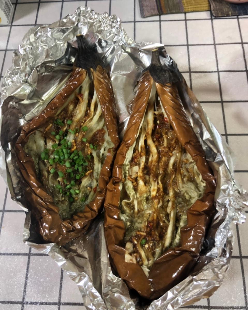 CC招牌菜销魂烤茄子，百吃不厌！