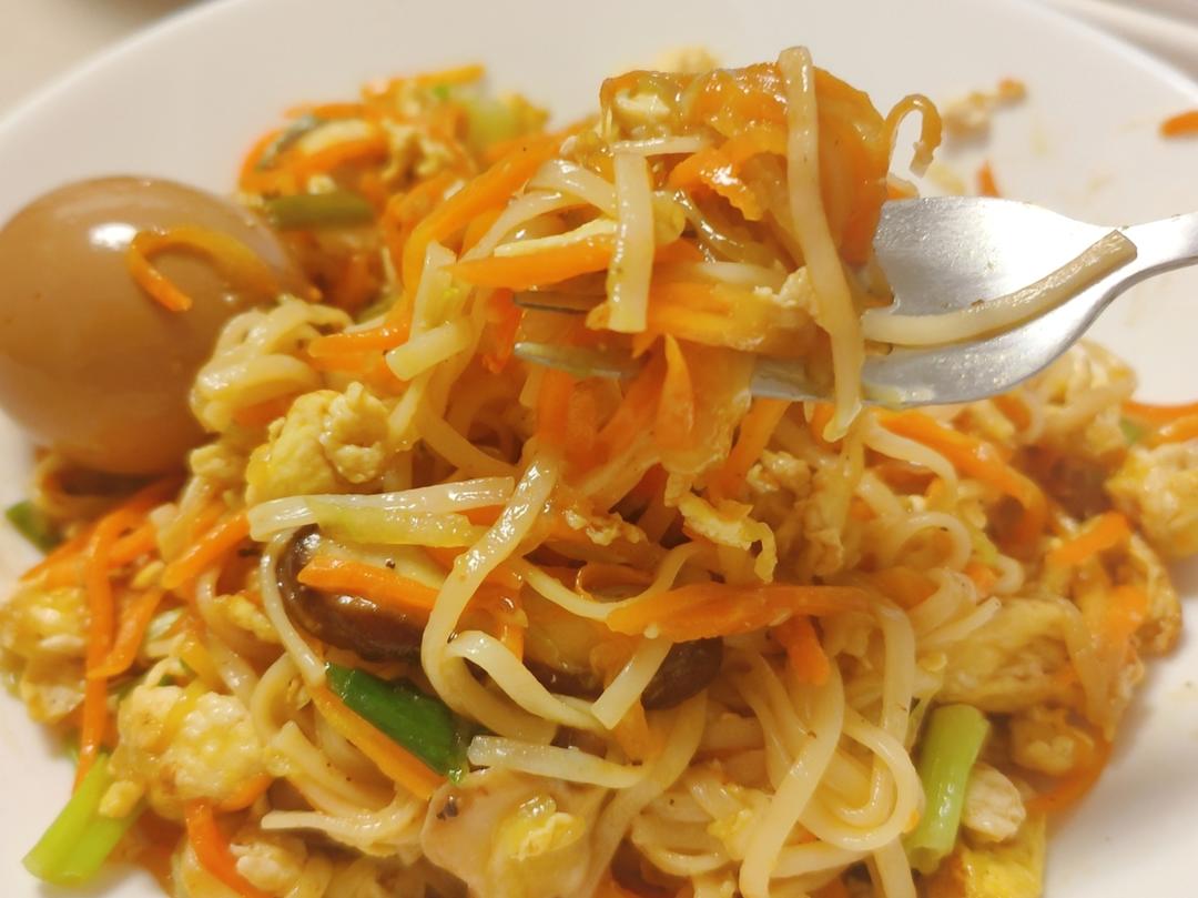 【主食】一日蔬菜炒面（适合减脂）的做法
